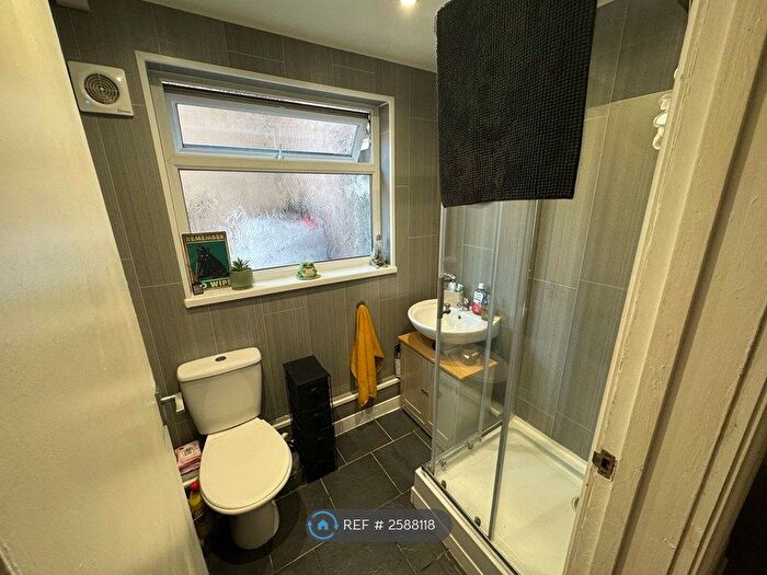 1 Bedroom Flat To Rent In King Edwards Road, Swansea, SA1