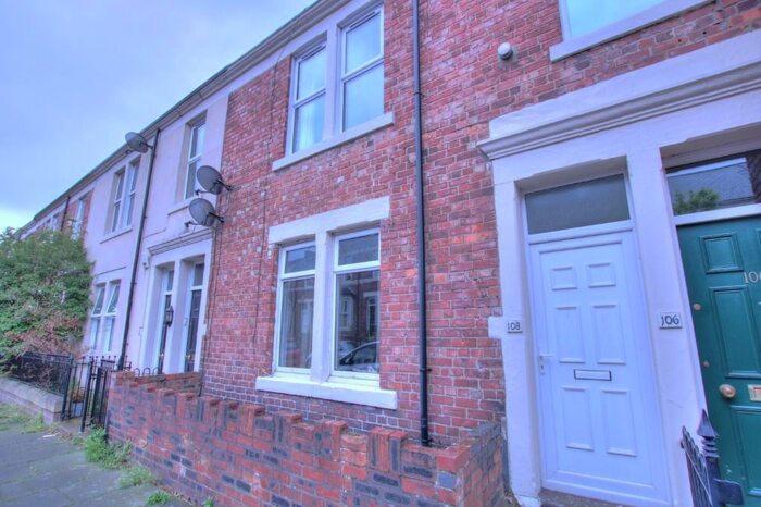 2 Bedroom Flat To Rent In Windsor Avenue, Gateshead, NE8