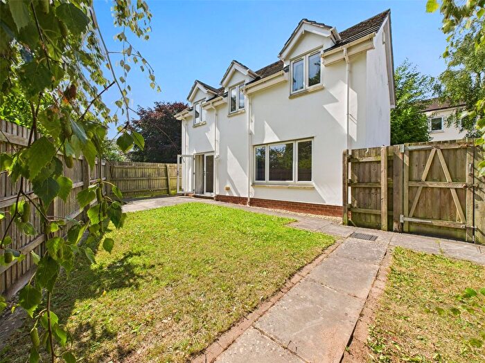 2 Bedroom Detached House To Rent In Eastwood Road, Bristol, BS4