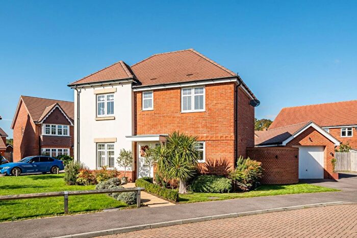 3 Bedroom Detached House For Sale In West Brook View, Emsworth, PO10