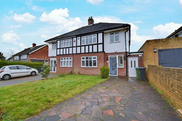 3 Bedroom Semi Detached House To Rent In Hunters Lane, Watford, Hertfordshire, WD25