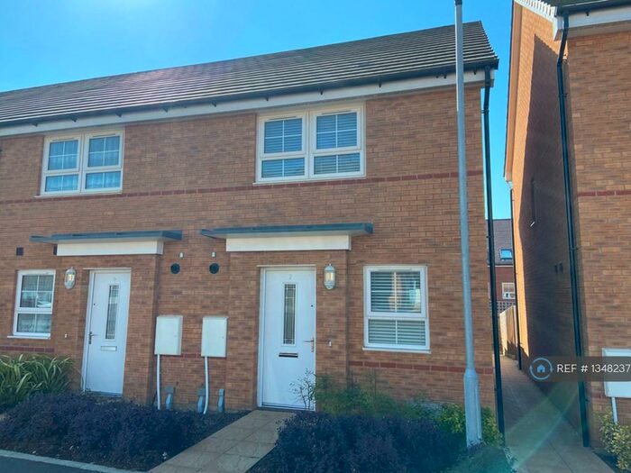 2 Bedroom Terraced House To Rent In Swallow Close, Peacehaven, BN10