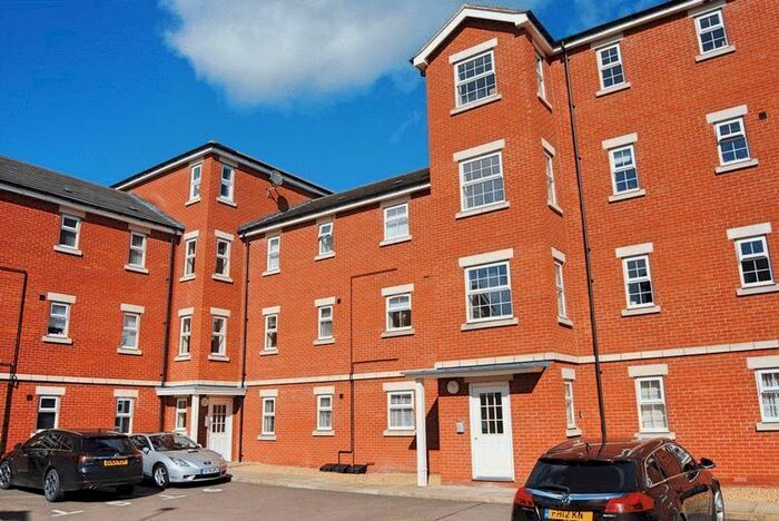 2 Bedroom Flat To Rent In Porter Square, Grantham, NG31
