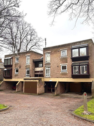 1 Bedroom Apartment For Sale In Yewdale Park, Poplar Road, Oxton, CH43
