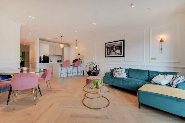 2 Bedroom Flat To Rent In Grange Road, Bermondsey, London, SE1