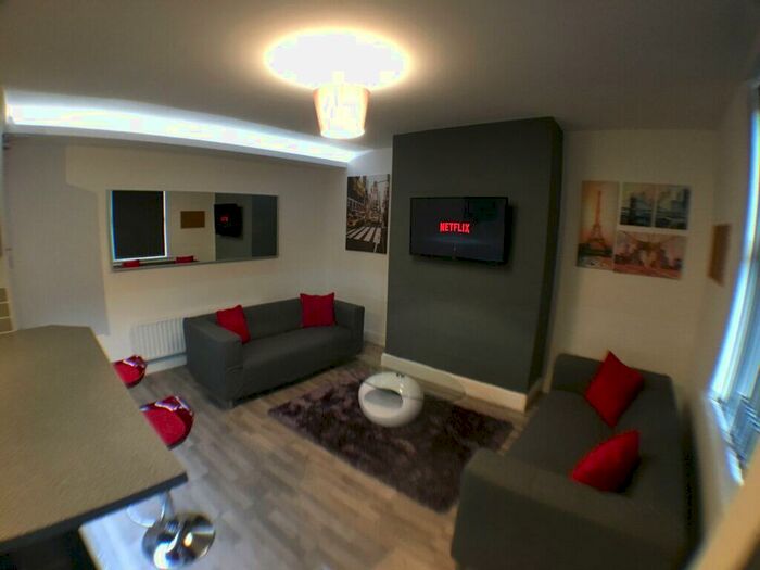 2 Bedroom Terraced House To Rent In Harold Grove, Hyde Park, Leeds, LS6