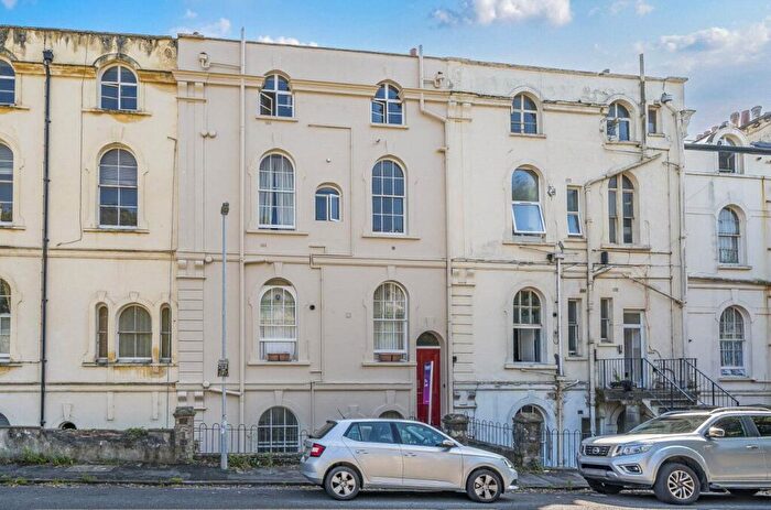 2 Bedroom Flat For Sale In South Road, Weston-super-Mare, North Somerset, BS23