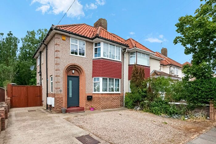3 Bedroom Semi Detached House For Sale In Laughton Road, Northolt, UB5