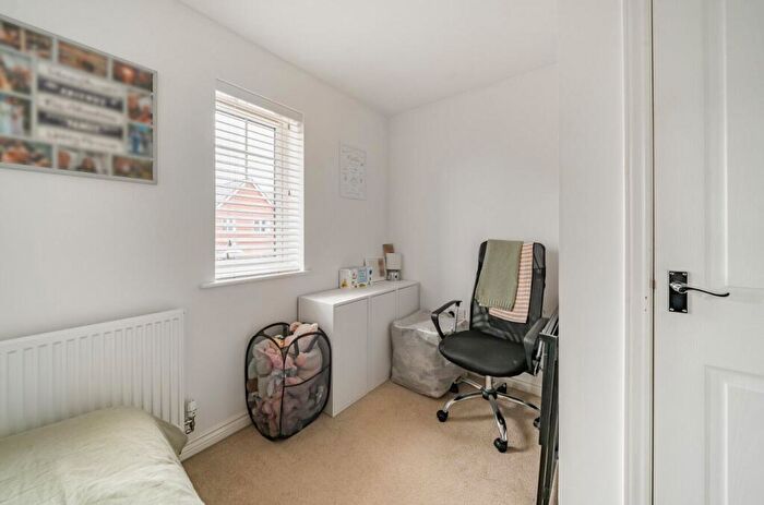 2 Bedroom Semi-Detached House For Sale In Blackthorn Road, Andover, SP11