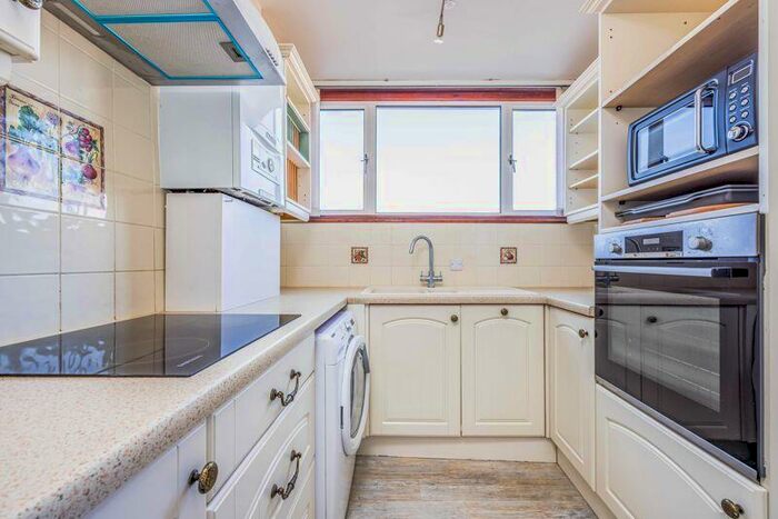 2 Bedroom Apartment To Rent In Eastern Villas Road, Southsea, PO4