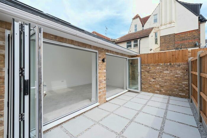 1 Bedroom Flat To Rent In Albion Road, Ramsgate, CT11