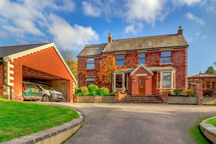 5 Bedroom Detached House To Rent In Stroud Road, Tuffley, Gloucester, GL4