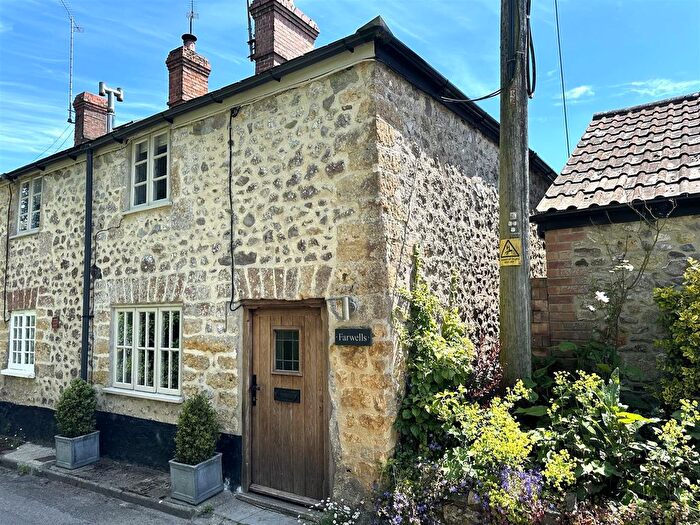 2 Bedroom End Of Terrace House For Sale In Hurle House Yard, West Street, Crewkerne, TA18