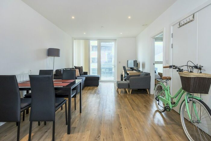 1 Bedroom Flat To Rent In Plumstead Road, London, SE18