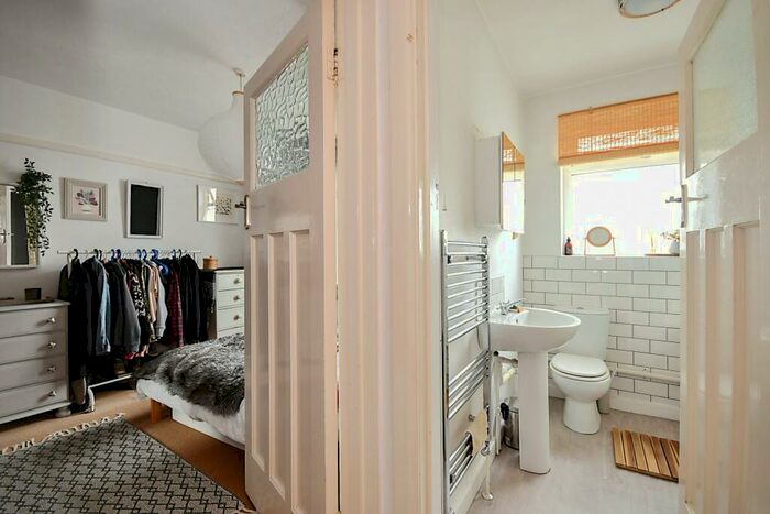 2 Bedroom Flat To Rent In Bolton Close, Bournemouth, BH6