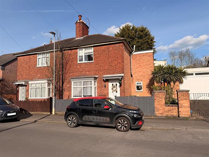 3 Bedroom Semi Detached House For Sale In Manor Street, Wigston, LE18