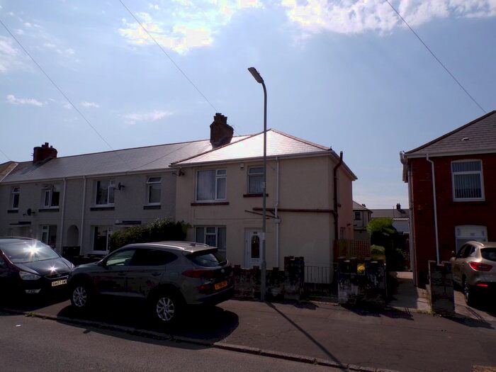 3 Bedroom Semi-Detached House To Rent In Ruskin Street, Neath SA11