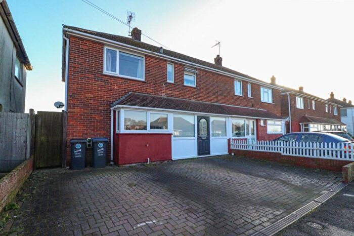 3 Bedroom Semi Detached House For Sale In The Warren Drive, Westgate-on-Sea, Kent, CT8