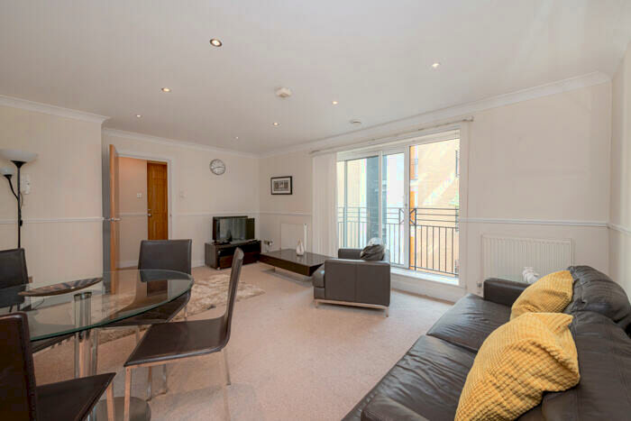 2 Bedroom Apartment For Sale In Globe View, High Timber Street, EC4V