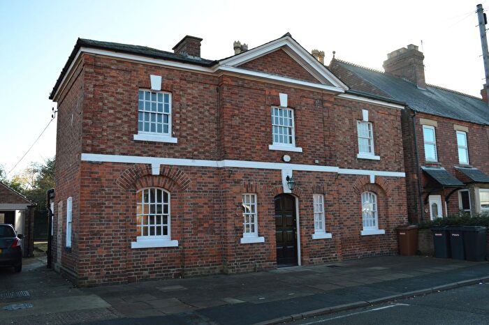 1 Bedroom Flat To Rent In Queen Street, Bottesford, NG13