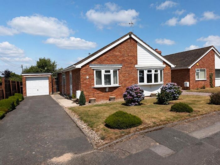 2 Bedroom Detached Bungalow For Sale In Craddock Road, Newent, GL18