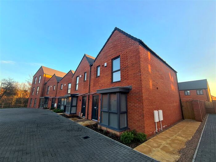 2 Bedroom Semi-Detached House To Rent In Pescall Boulevard, Leicester, LE4