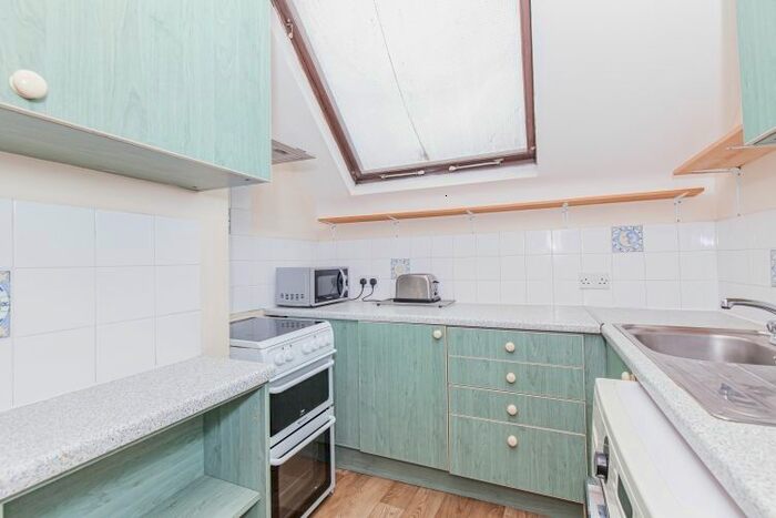 5 Bedroom Flat To Rent In Lime Walk, Headington, Oxford OX3