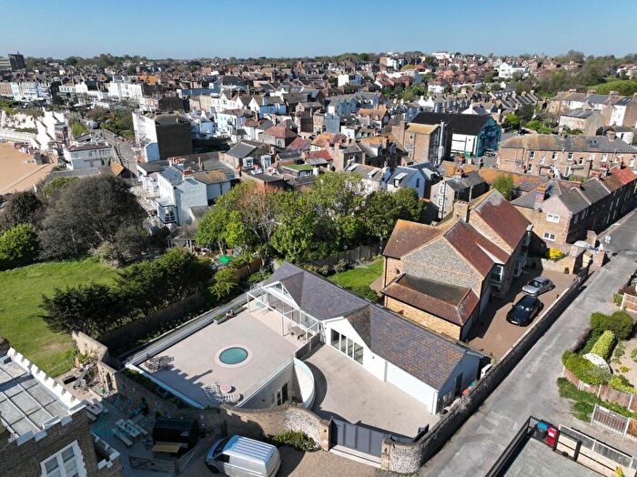 4 Bedroom Detached House For Sale In Church Road, Broadstairs, Kent, CT10