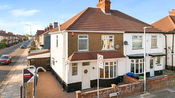 3 Bedroom Semi Detached House For Sale In Columbia Road, Grimsby, North East Lincs, DN32