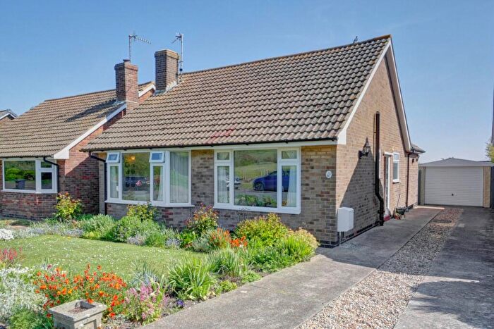 2 Bedroom Detached Bungalow For Sale In Cornmill Gardens, Polegate, BN26