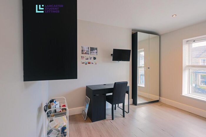 5 Bedroom House To Rent In Coulston Road, Lancaster, LA1