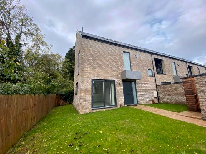 3 Bedroom End Of Terrace House To Rent In Gloucester Road, Cheltenham, GL51