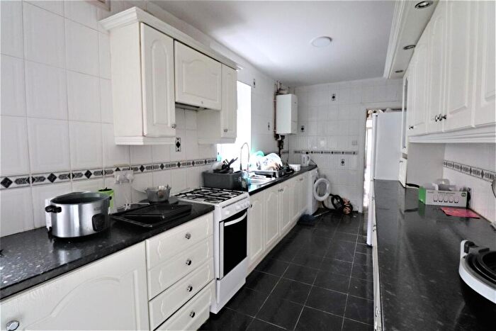 4 Bedroom Terraced House To Rent In Bevington Road, Birmingham, B6