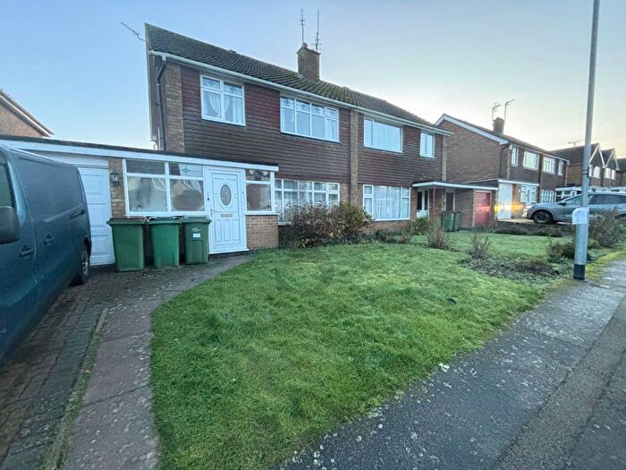 3 Bedroom Semi-Detached House To Rent In Maurice Drive, Countesthorpe, Leicester, LE8