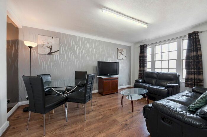 1 Bedroom Flat To Rent In Park West, Connaught Village, W2