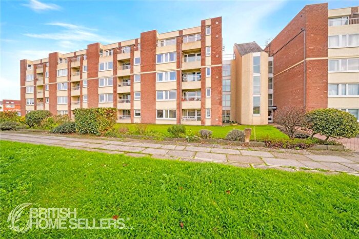 1 Bedroom Flat For Sale In The Channel, Burbo Way, Wallasey, Merseyside, CH45