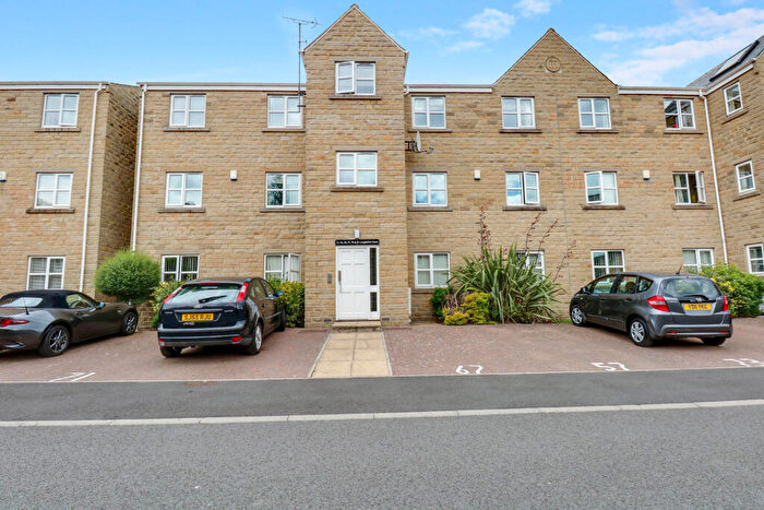 2 Bedroom Flat To Rent In Longfellow Court, Mytholmroyd, Hebden Bridge, West Yorkshire, HX7