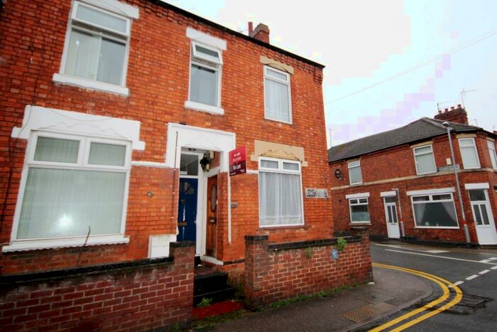 2 Bedroom Terraced House To Rent In King Street, Kettering, NN16