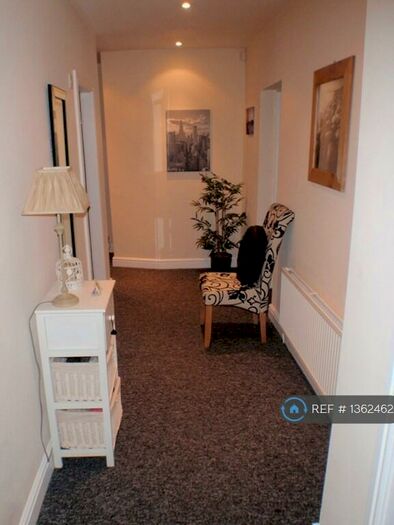2 Bedroom Flat To Rent In Brompton Avenue, Sefton Park, Liverpool, L17