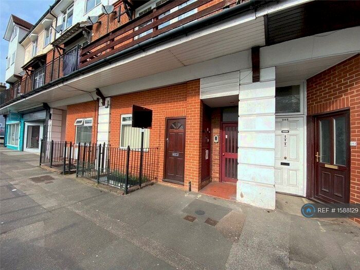 1 Bedroom Flat To Rent In Lynchford Road, Farnborough, GU14