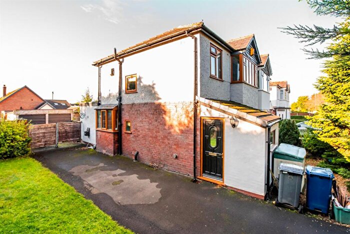 3 Bedroom Semi Detached House For Sale In Brownedge Road, Bamber Bridge, Preston, PR5