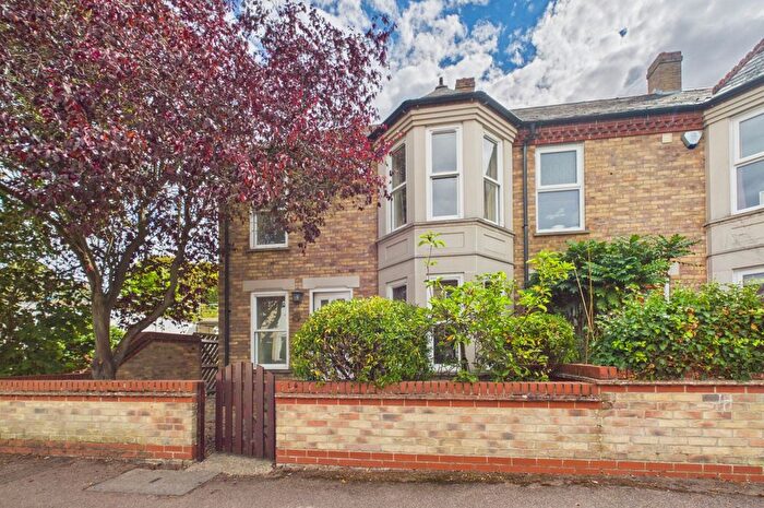 2 Bedroom End Of Terrace House For Sale In Chedworth Street, Newnham, CB3