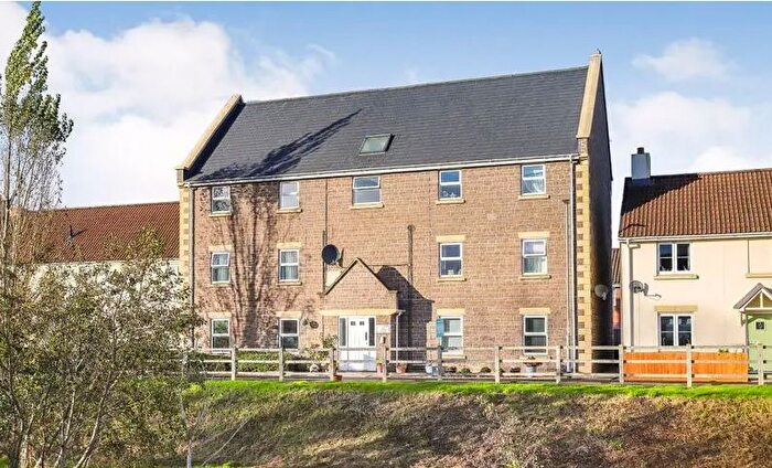 2 Bedroom Flat To Rent In Morse Road, Norton Fitzwarren, Taunton, TA2