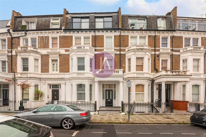 1 Bedroom Flat To Rent In Sinclair Gardens, Shepherds Bush, London, W14
