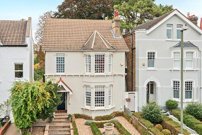 5 Bedroom House For Sale In Burgh Heath Road, Epsom, KT17