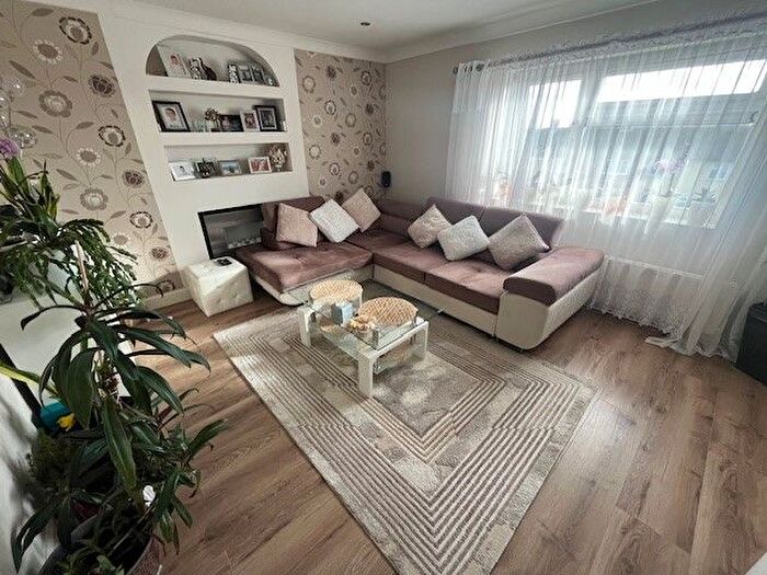 2 Bedroom Flat To Rent In Brendon Green, Southampton, SO16