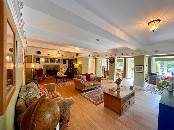 3 Bedroom Cottage For Sale In Moorlands Road, West Moors, Ferndown, BH22