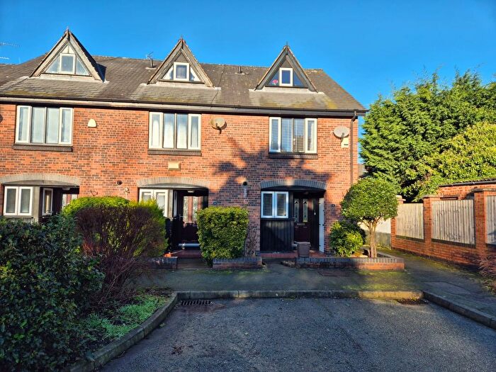 3 Bedroom Property To Rent In Millbank Court, Frodsham, WA6
