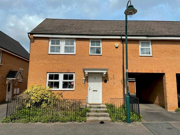 4 Bedroom Semi-Detached House To Rent In Leaf Avenue, Hampton Hargate, Peterborough PE7