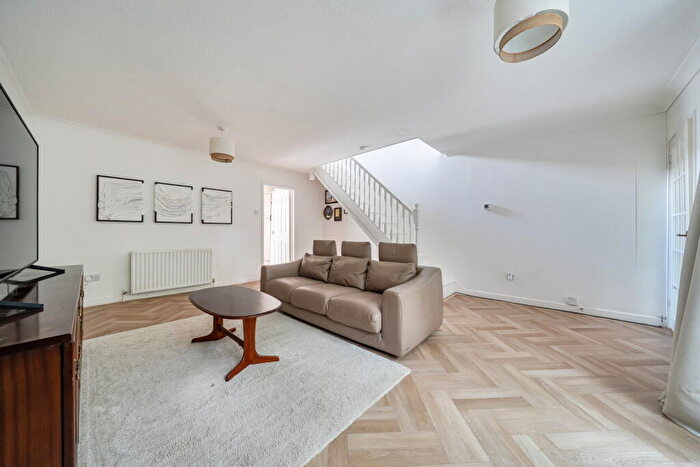 3 Bedroom Terraced House For Sale In Chapel Wood, New Ash Green, Longfield, DA3